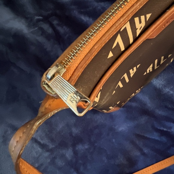 SOLD-Vintage Leather Ralph Lauren crossbody bag - Picture 2 of 7